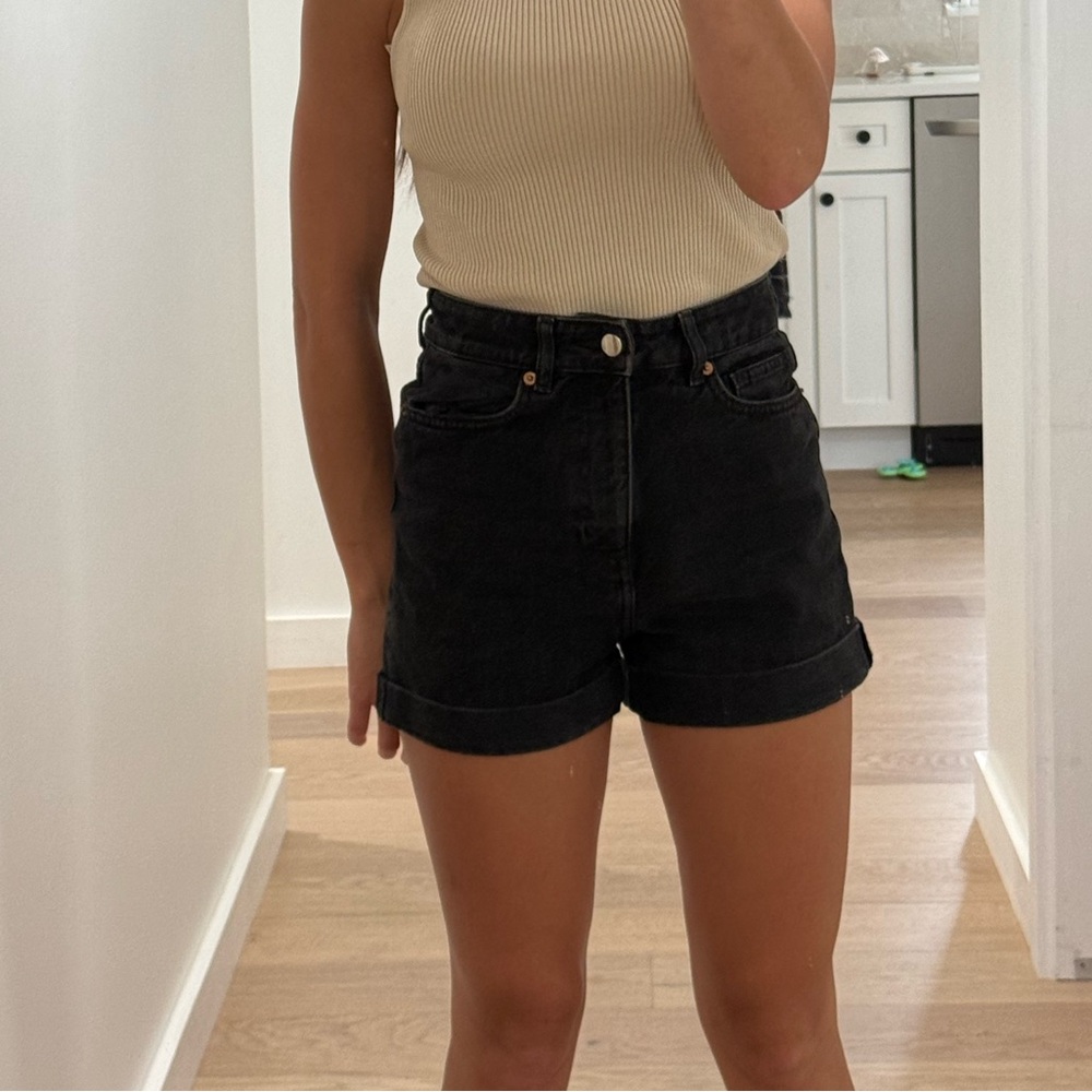 H&M Black Women's Shorts